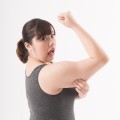 産後ダイエットしても二の腕だけ太いまま・・原因&解決策は? 産後ダイエットしても二の腕だけ太いまま・・原因&解決策は?