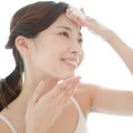 保湿力を上げる方法!水分を与えるだけではダメなんです! 保湿力を上げる方法!水分を与えるだけではダメなんです!
