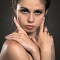 ビニール肌とはどんな肌でしょう?その原因と改善方法とは? ビニール肌とはどんな肌でしょう?その原因と改善方法とは?